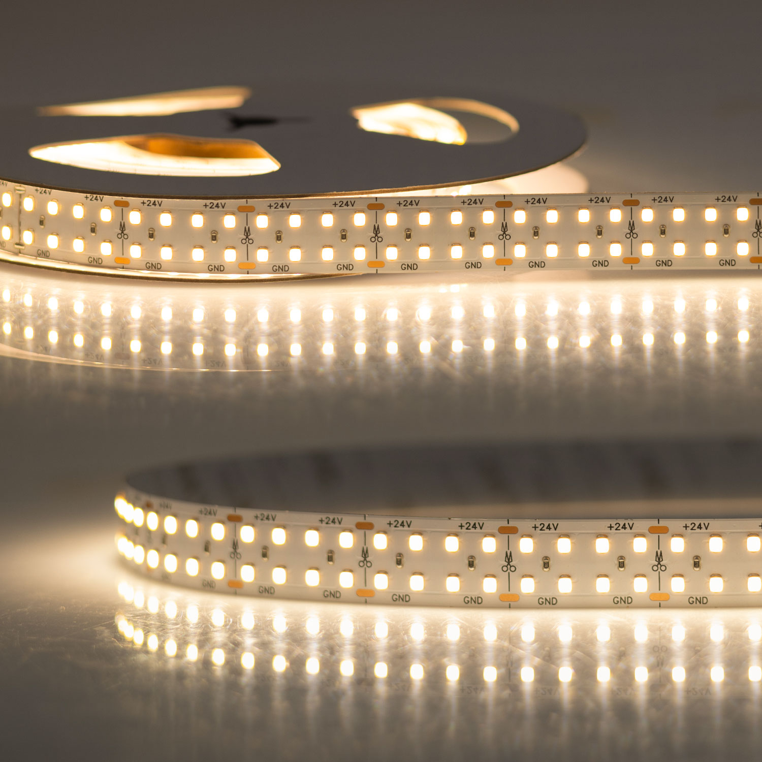 ISOLED LED CRI930 Flexband 24V DC 30W 150lm/W zweireihig IP20 3000K 5m Rolle 240 LED/m