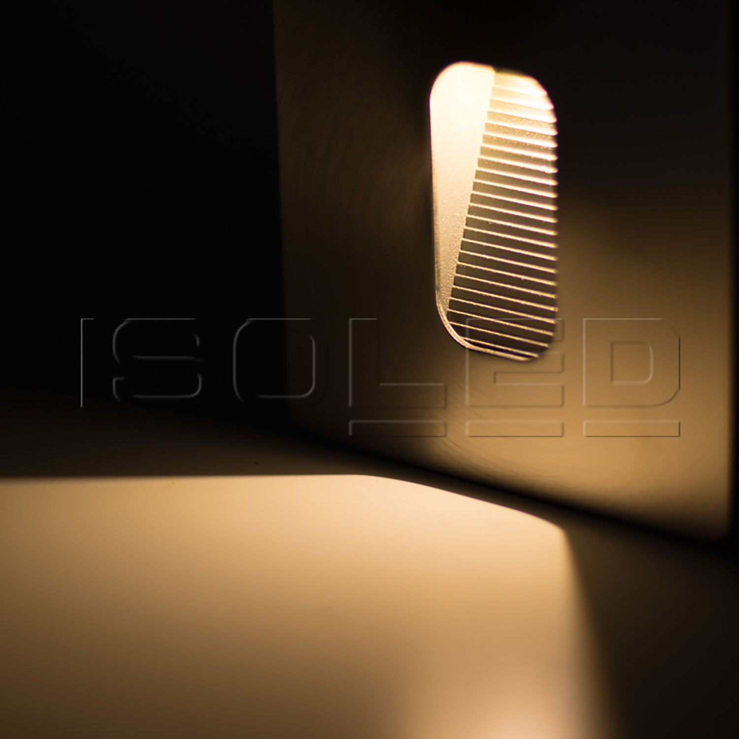 ISOLED LED Wandeinbauleuchte eckig IP65 1x3W CREE warmweiß inkl. Einputzdose