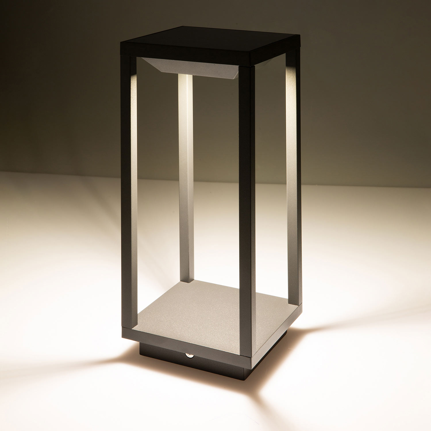 ISOLED LED SOLAR Outdoor-Leuchte PIR-Bewegungs-/Helligkeitssensor Ein+Aus 2W IP54 warmweiß