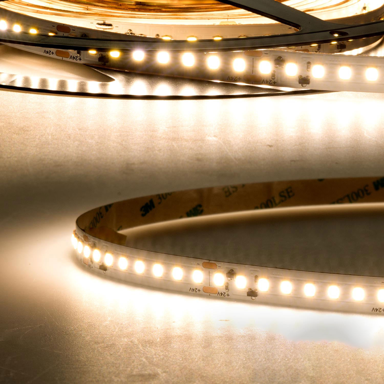 ISOLED LED CRI830 High-Lumen CC Flexband 24V DC 21W IP20 3000K 150 lm/W 5m Rolle 140 LED/m